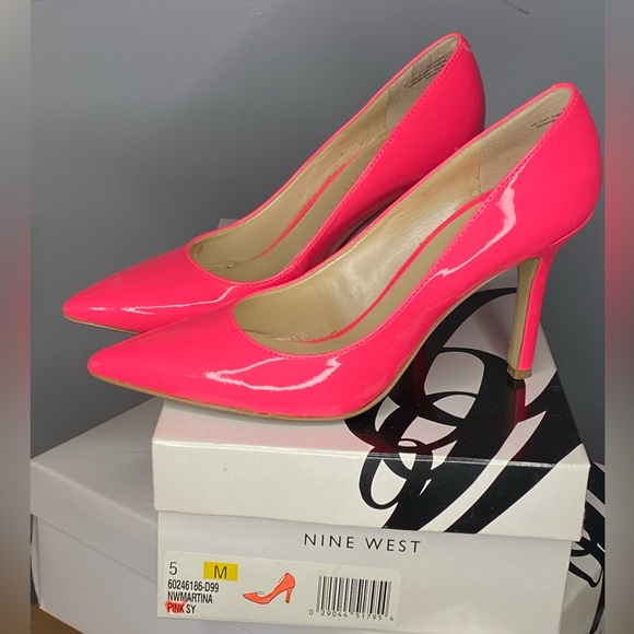 Nine West 3.5” “Martina” neon pink heels - size 5 - Picture 2 of 5